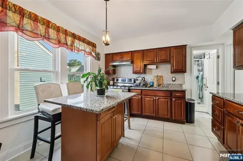 663 Paulison Avenue Clifton NJ 07011