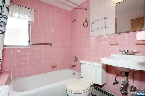 24 Erie Street Dumont NJ 07628