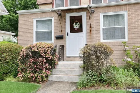 24 Erie Street Dumont NJ 07628