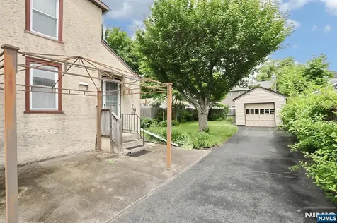 24 Erie Street Dumont NJ 07628