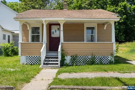 19-21 John Wilton Street Franklin NJ 07416