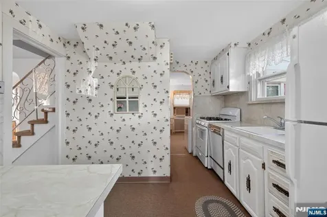 189 Tappan Avenue Belleville NJ 07109