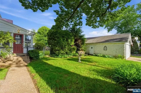 189 Tappan Avenue Belleville NJ 07109