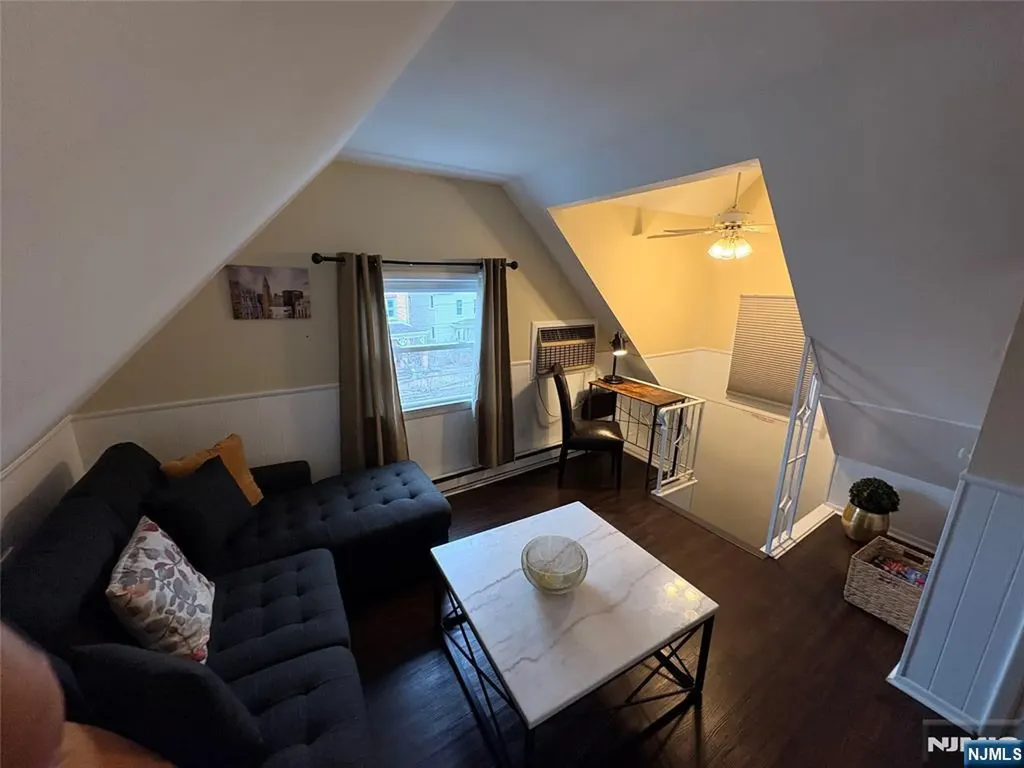 133 Paterson Avenue Wallington NJ 07057