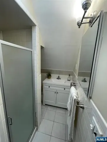 133 Paterson Avenue Wallington NJ 07057