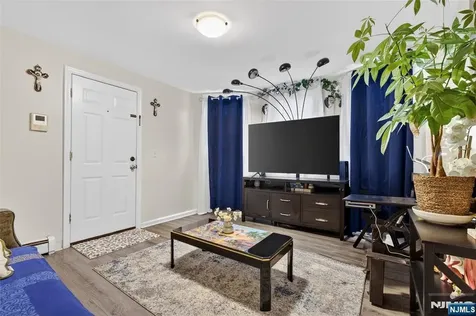 131 Paterson Avenue Wallington NJ 07057