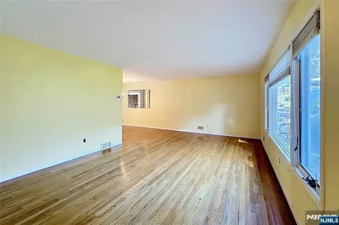 8 Mohawk Avenue Rockaway Township NJ 07866