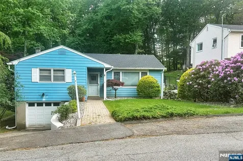 8 Mohawk Avenue Rockaway Township NJ 07866
