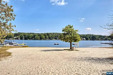 8 Mohawk Avenue Rockaway Township NJ 07866