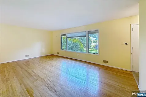 8 Mohawk Avenue Rockaway Township NJ 07866