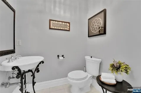 127 Waughaw Road Montville Township NJ 07082