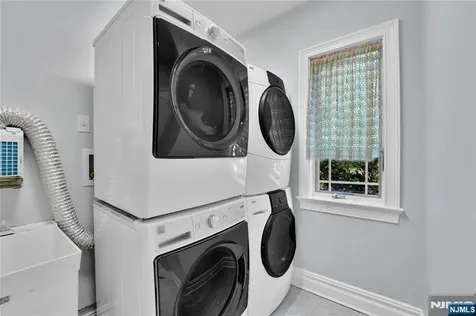 127 Waughaw Road Montville Township NJ 07082