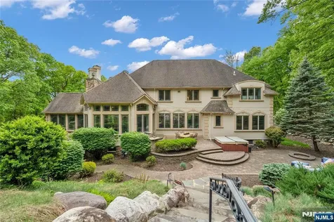 127 Waughaw Road Montville Township NJ 07082