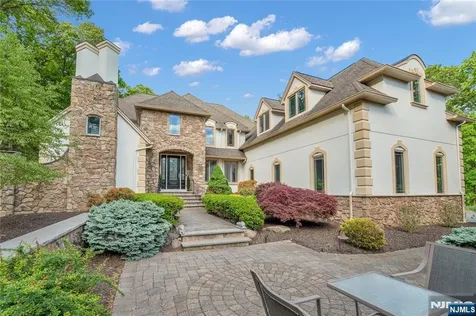 127 Waughaw Road Montville Township NJ 07082