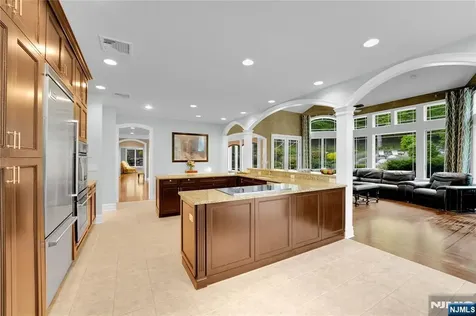 127 Waughaw Road Montville Township NJ 07082