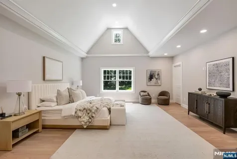 520 Clinton Avenue Wyckoff NJ 07481