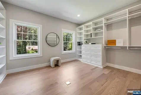 520 Clinton Avenue Wyckoff NJ 07481