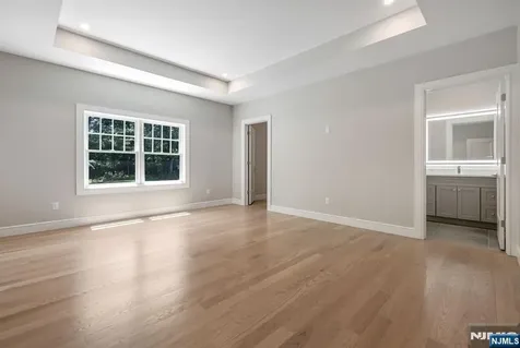 520 Clinton Avenue Wyckoff NJ 07481