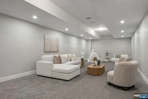 520 Clinton Avenue Wyckoff NJ 07481