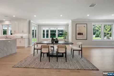 520 Clinton Avenue Wyckoff NJ 07481