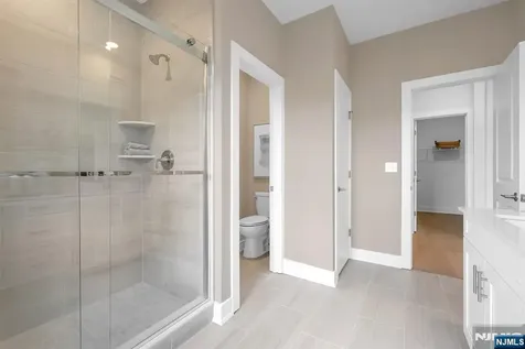 14 Belmont Place Oakland NJ 07436
