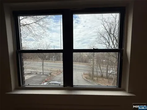 428 Northwood Way Palisades Park NJ 07650