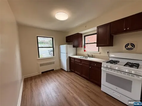 428 Northwood Way Palisades Park NJ 07650