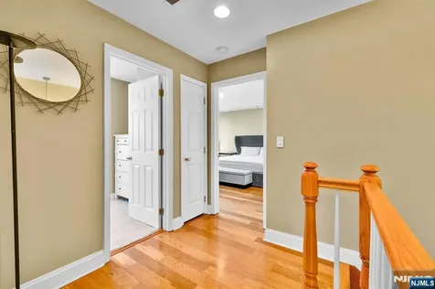 196 Blue Heron Drive Secaucus NJ 07094