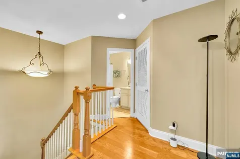 196 Blue Heron Drive Secaucus NJ 07094
