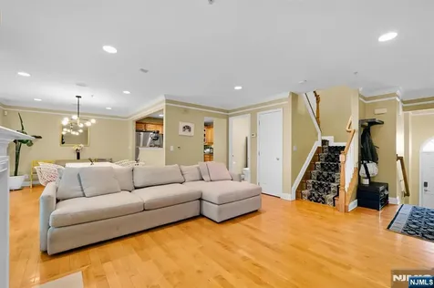 196 Blue Heron Drive Secaucus NJ 07094