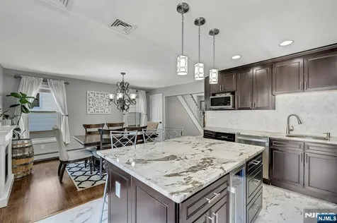 633 Lake Avenue Lyndhurst NJ 07071