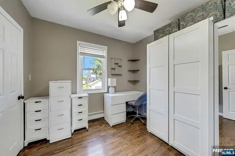 633 Lake Avenue Lyndhurst NJ 07071