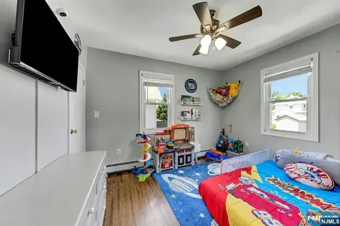 633 Lake Avenue Lyndhurst NJ 07071