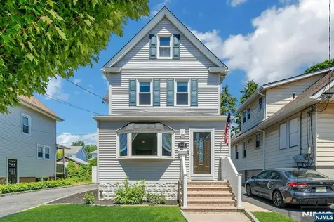 633 Lake Avenue Lyndhurst NJ 07071