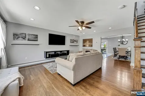 633 Lake Avenue Lyndhurst NJ 07071