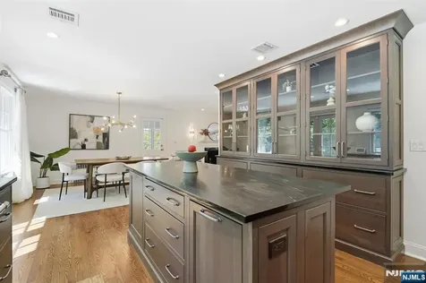 62 Jacobus Avenue Little Falls NJ 07424
