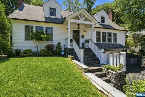 62 Jacobus Avenue Little Falls NJ 07424