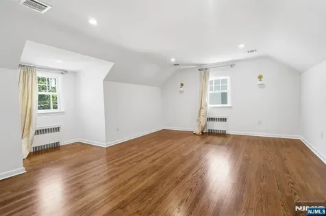 62 Jacobus Avenue Little Falls NJ 07424