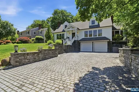 62 Jacobus Avenue Little Falls NJ 07424