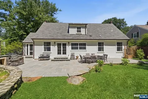 62 Jacobus Avenue Little Falls NJ 07424