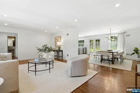 62 Jacobus Avenue Little Falls NJ 07424
