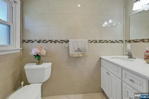 10 Shaw Road Woodcliff Lake NJ 07677