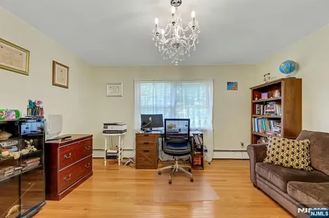 10 Shaw Road Woodcliff Lake NJ 07677