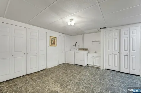 10 Shaw Road Woodcliff Lake NJ 07677