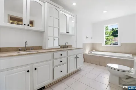 519 Summit Avenue Fort Lee NJ 07024