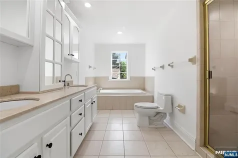 519 Summit Avenue Fort Lee NJ 07024