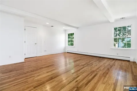 519 Summit Avenue Fort Lee NJ 07024