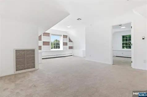 519 Summit Avenue Fort Lee NJ 07024