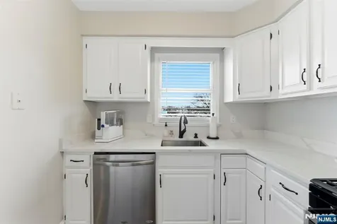 779 Riverside Avenue Lyndhurst NJ 07071