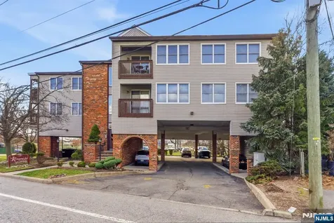 779 Riverside Avenue Lyndhurst NJ 07071
